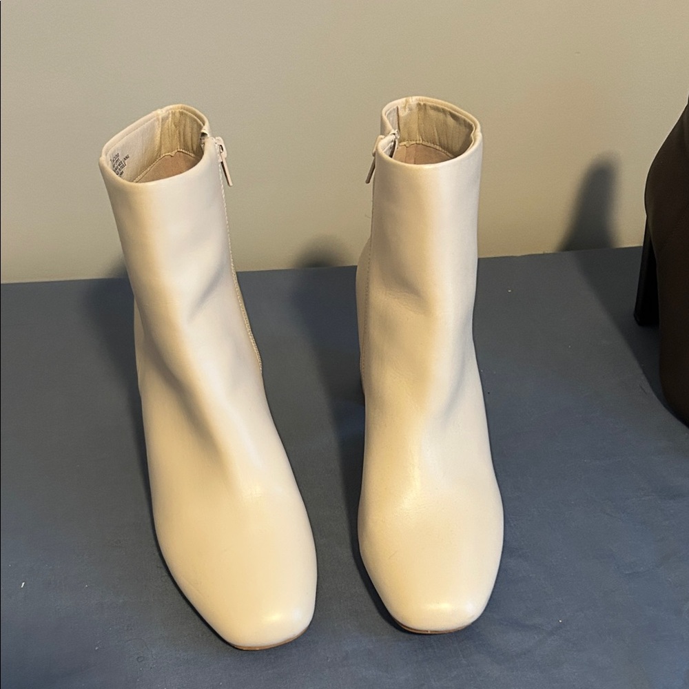 XOXO Cream Ankle Boots